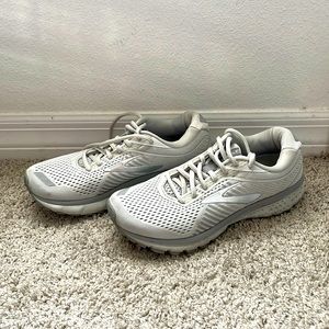 Brooks ghost 12